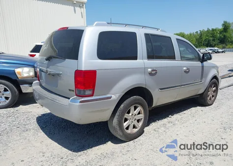 2008 Chrysler Aspen Limited из США, поврежденный, VIN 1A8HX58N98F107285